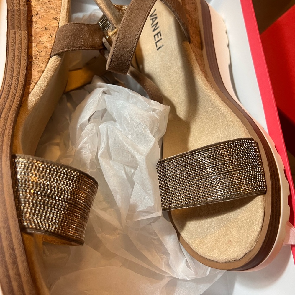 Vaneli Women's Metallic Brown Sandals